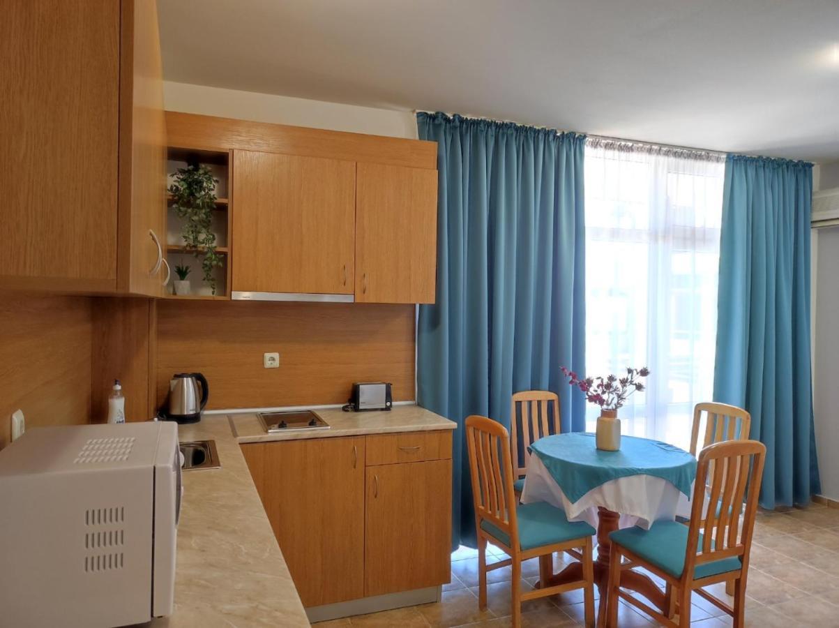 Аурелия Бей Ravda Exterior photo