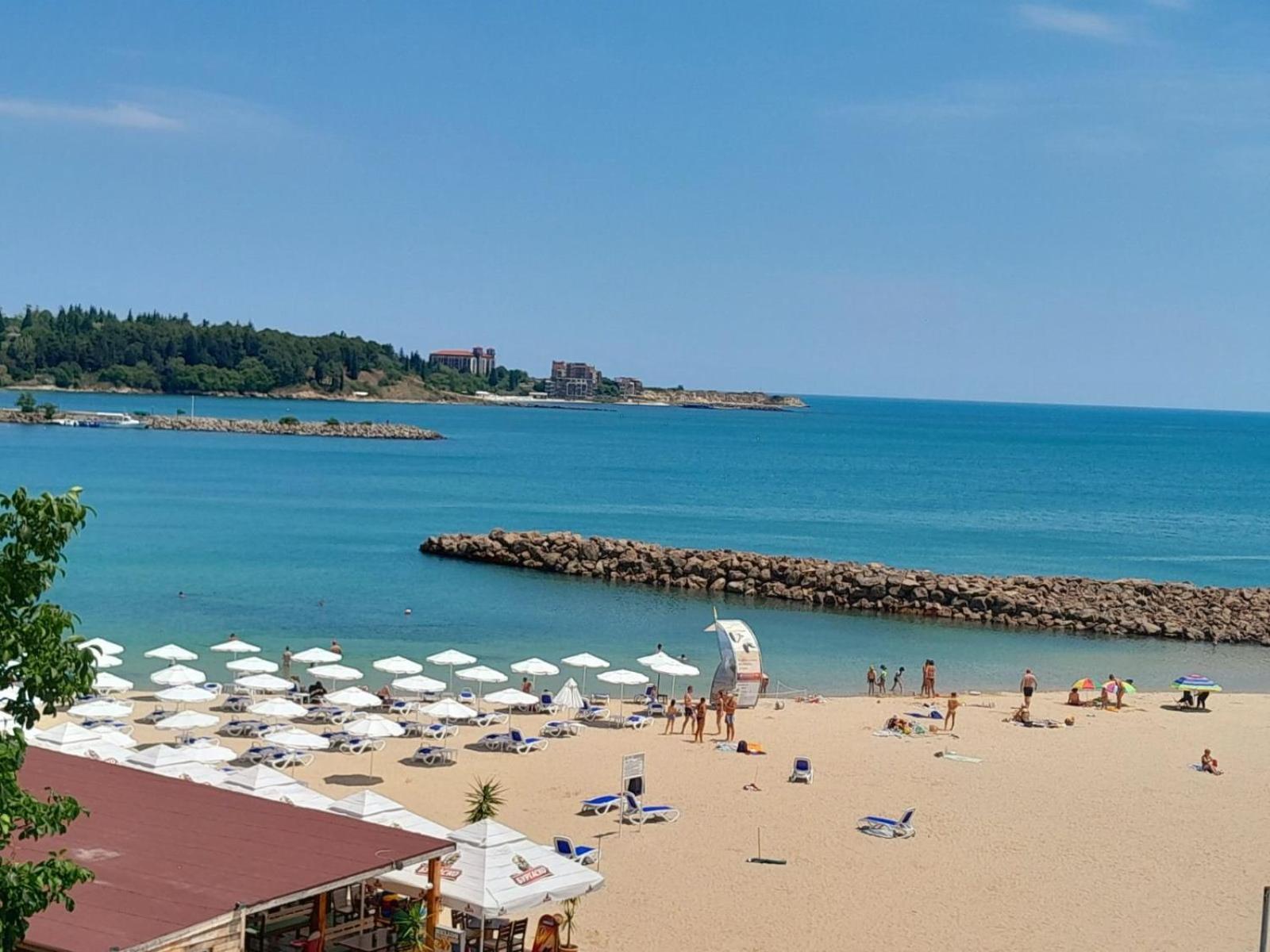 Аурелия Бей Ravda Exterior photo